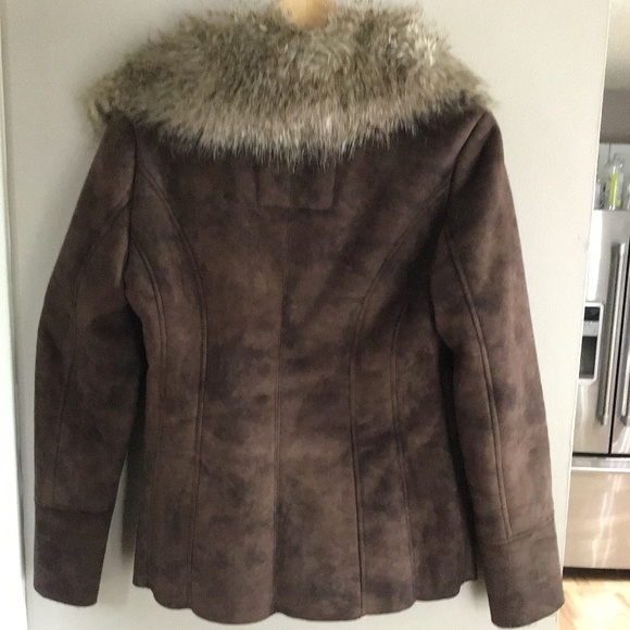 Guess faux fur coat - Picture 2 of 2